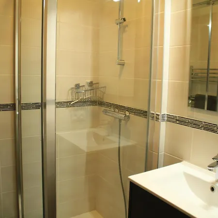 For 4 People In Appartement Châtel